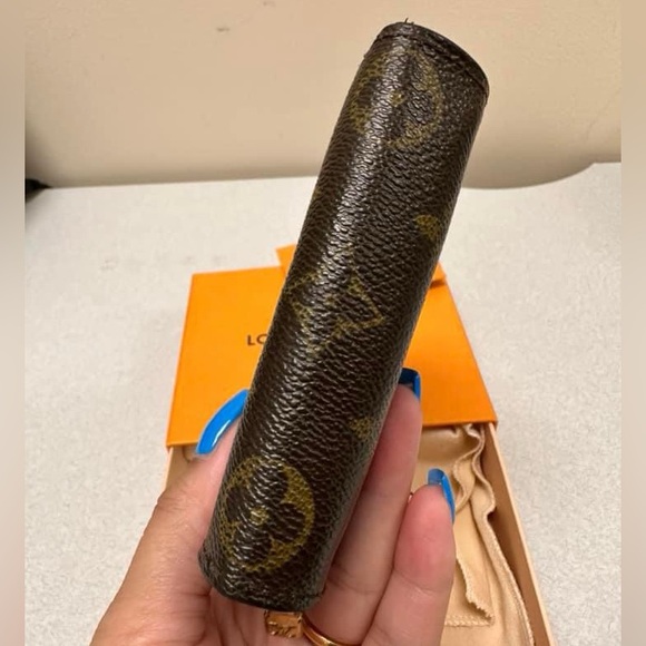 Louis Vuitton wallet - Picture 12 of 16